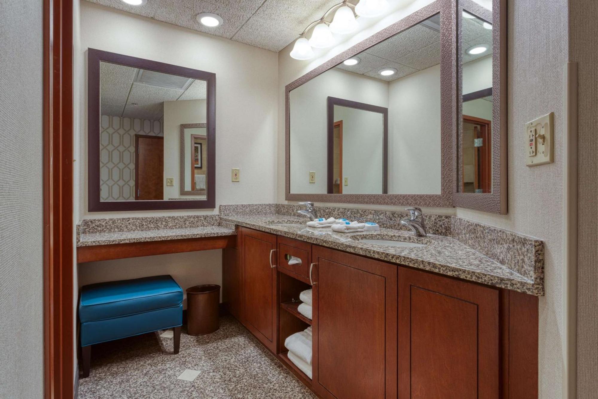 Drury Plaza Hotel St. Louis Chesterfield Exterior photo